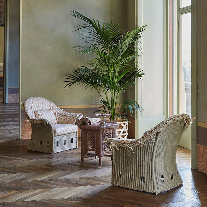 Violet Armchair-Bonacina 1889-moderndesign.io