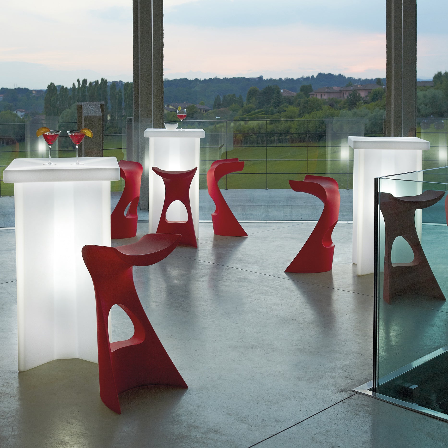 X 2 Table (Bar Height)-Slide-moderndesign.io