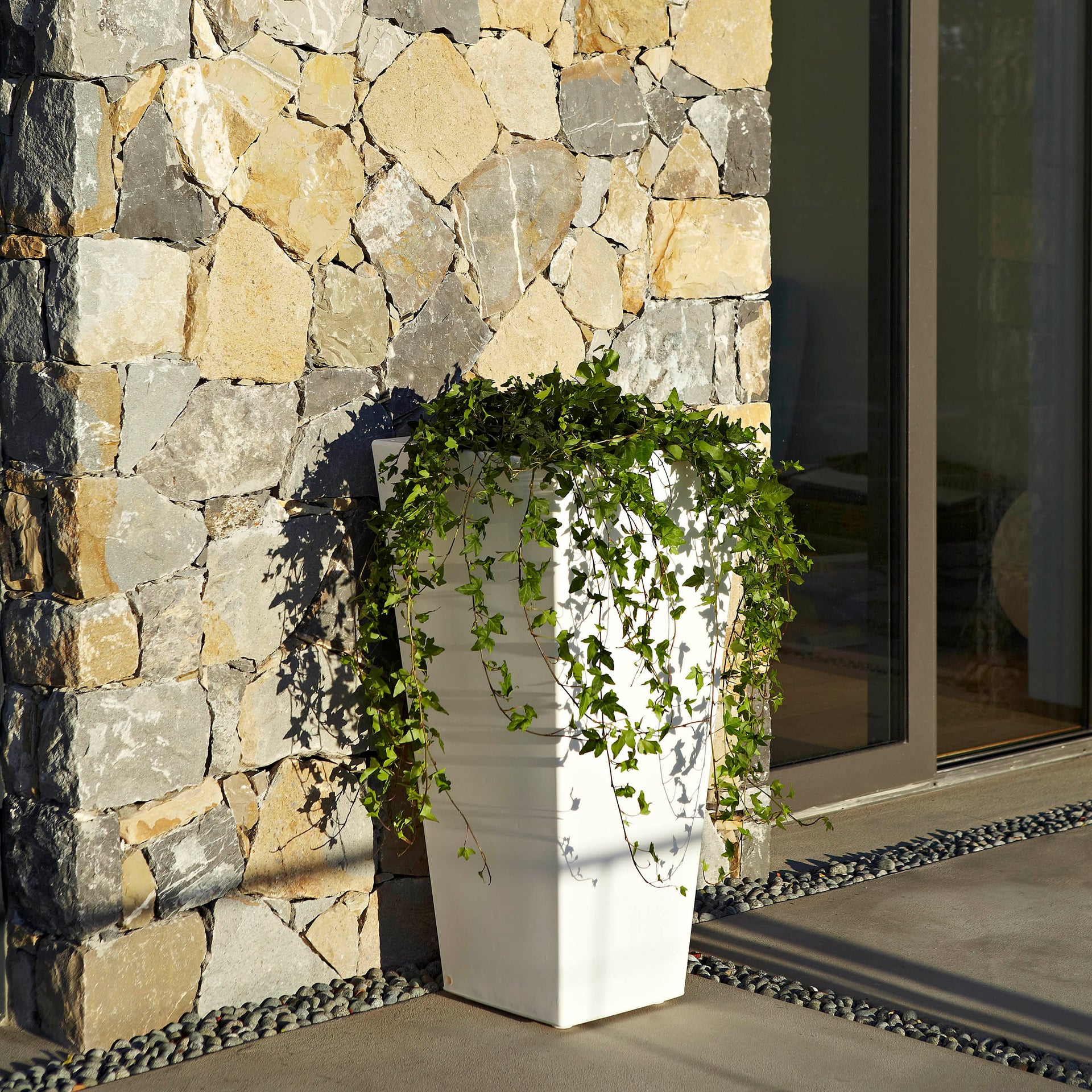 Y Pot Vase-Slide-moderndesign.io