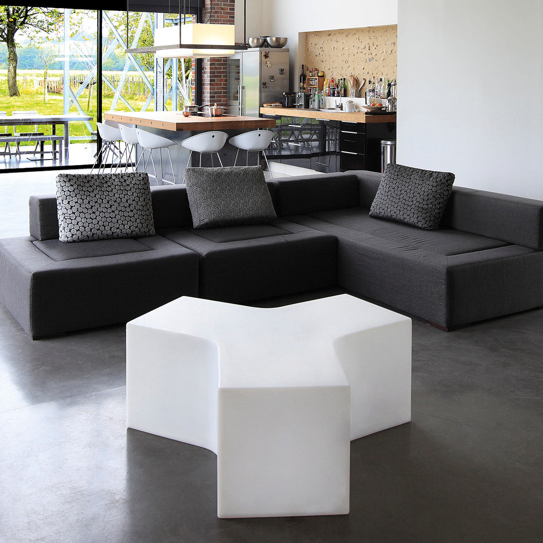 Ypsilon Ottoman-Slide-moderndesign.io