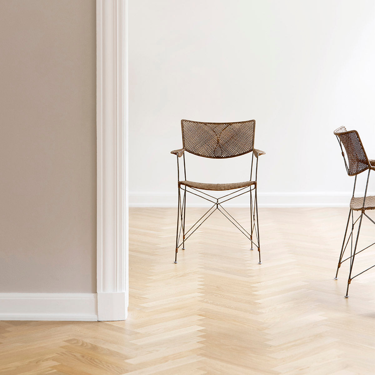 Yuzuru Yamakawa Rap Dining Chair (With Arms)-Sika Design-moderndesign.io