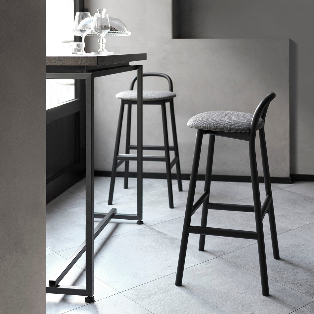 Zantilam 16 High Stool (Without Arms)-Very Wood-moderndesign.io