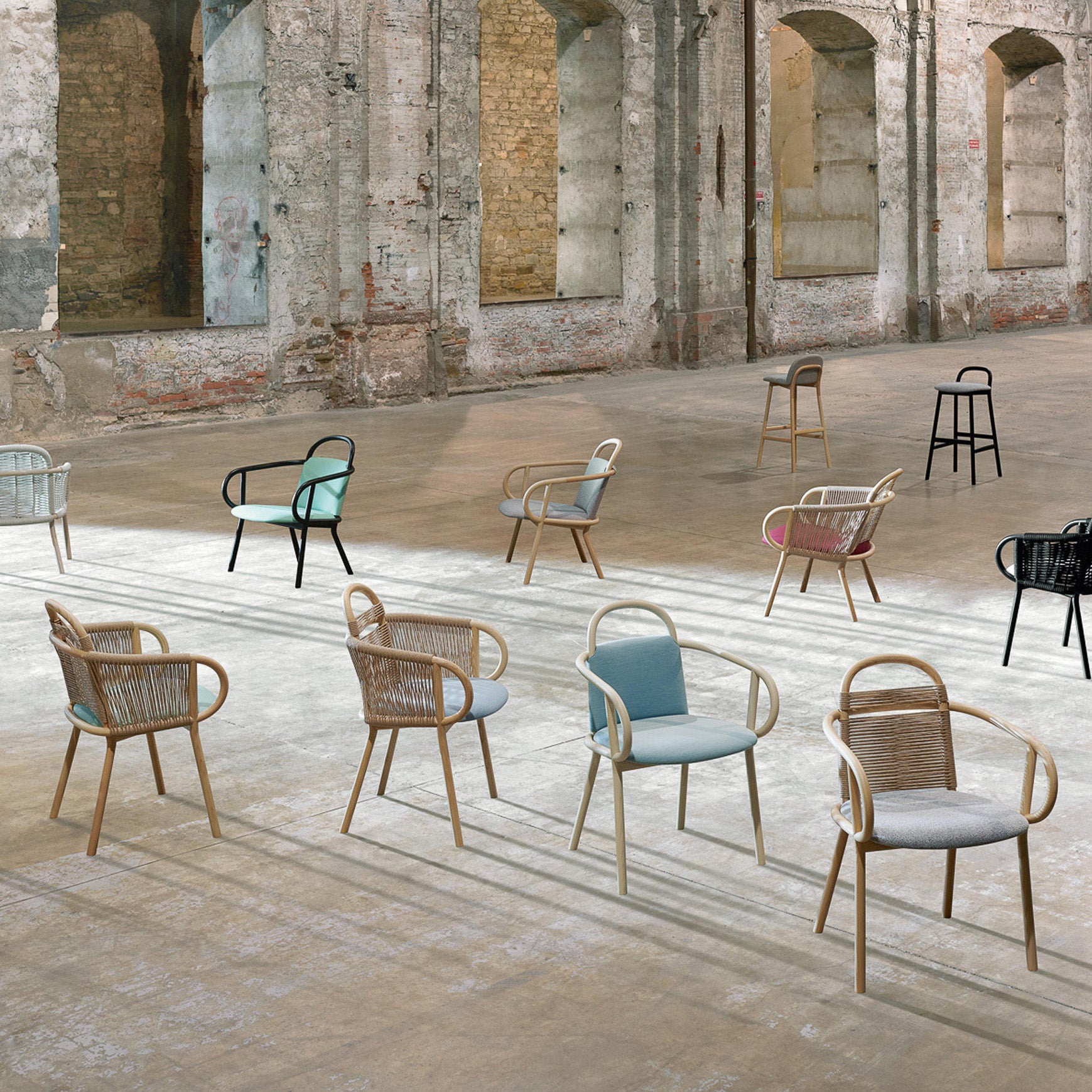 Zantilam 22/22NR Dining Chair (With Arms)-Very Wood-moderndesign.io
