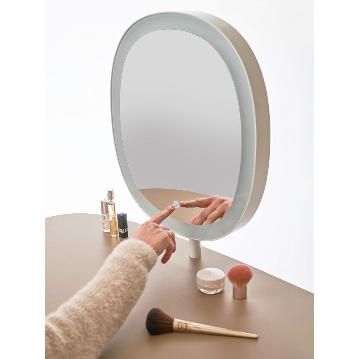 Vanilla Vanity-Opinion Ciatti-moderndesign.io
