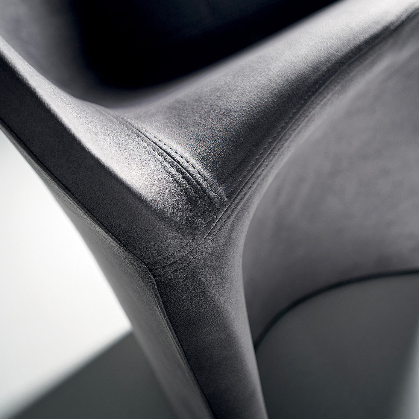 Layer Armchair-BBB Italia-moderndesign.io