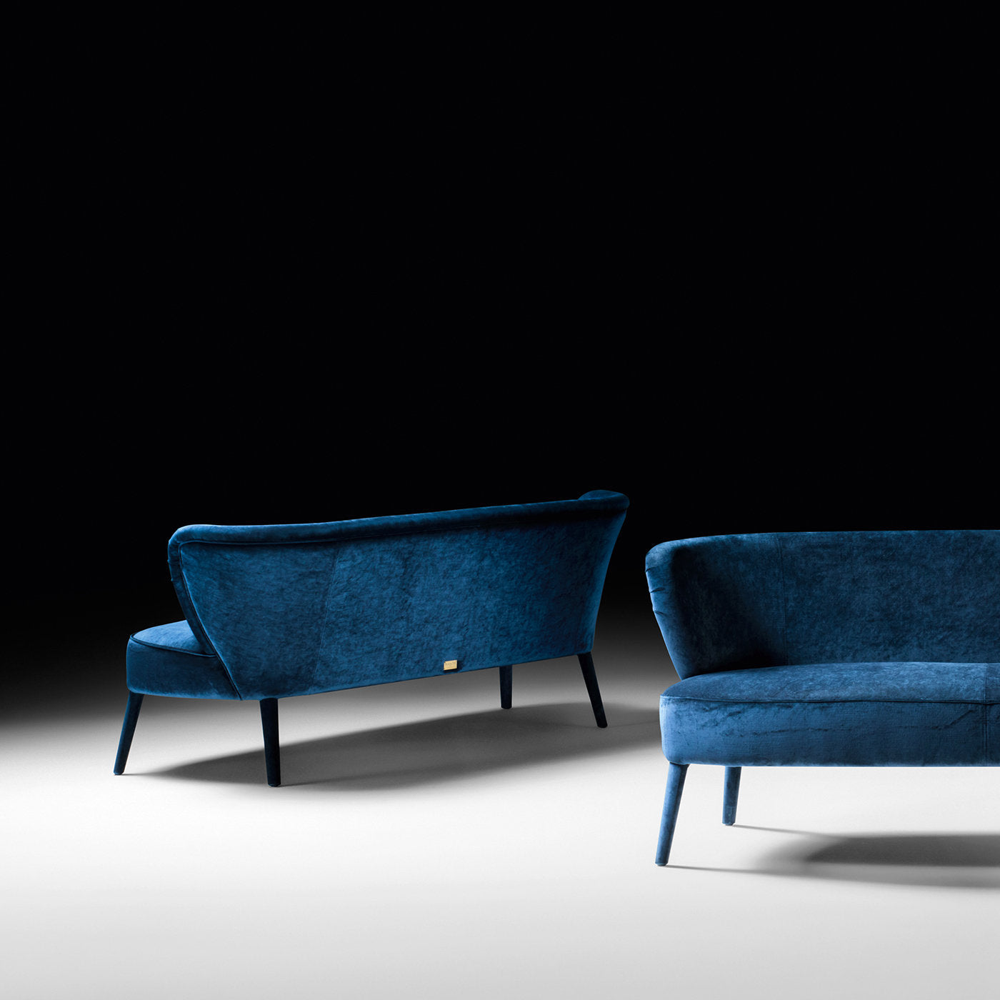 Cloe Sofa-Black Tie-moderndesign.io
