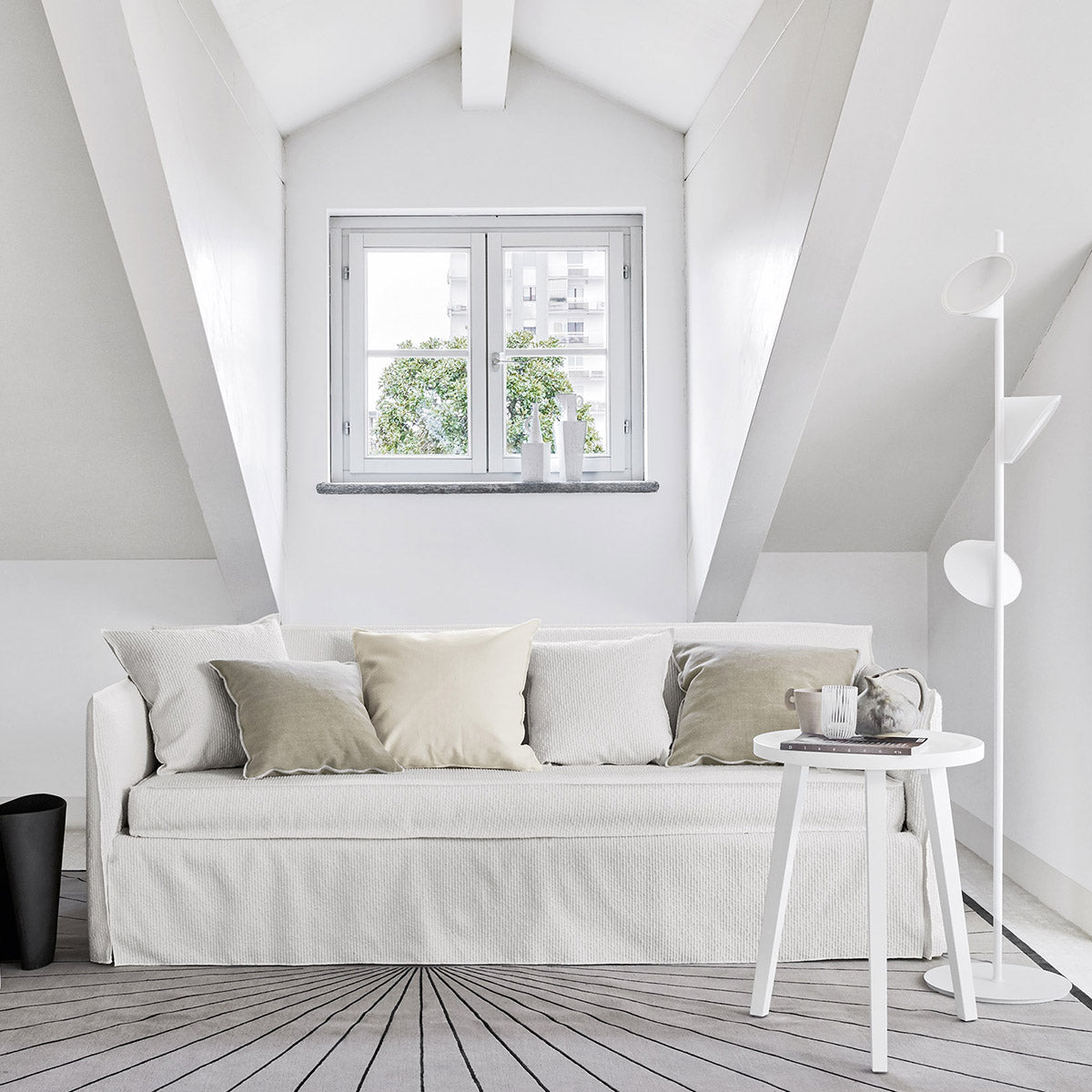 Ghost 82S Trundle Bed-Gervasoni-moderndesign.io