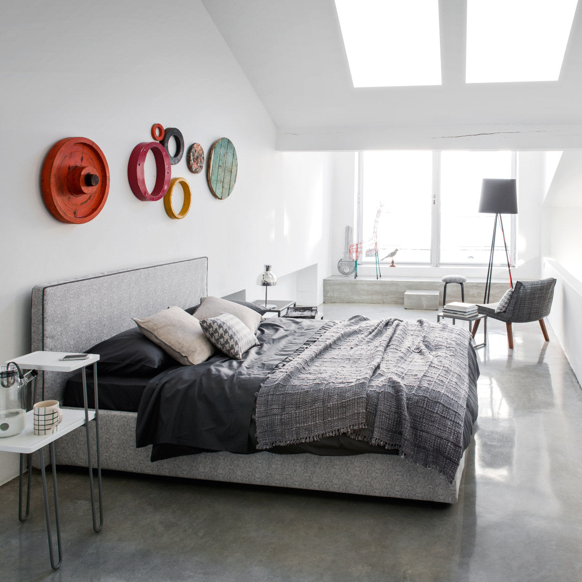 Linea Bed (with storage)-Gervasoni-moderndesign.io