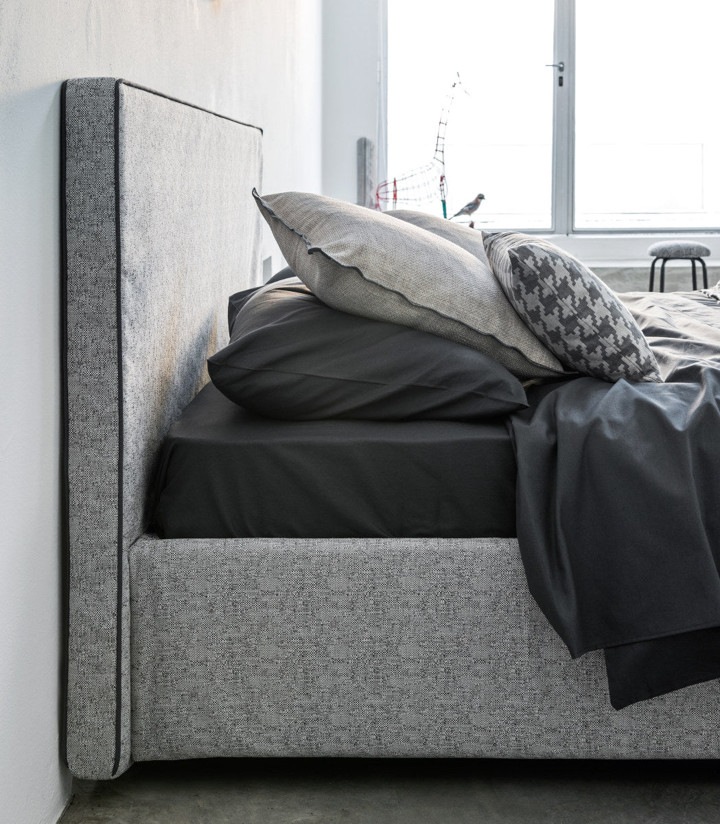 Linea Bed (with storage)-Gervasoni-moderndesign.io