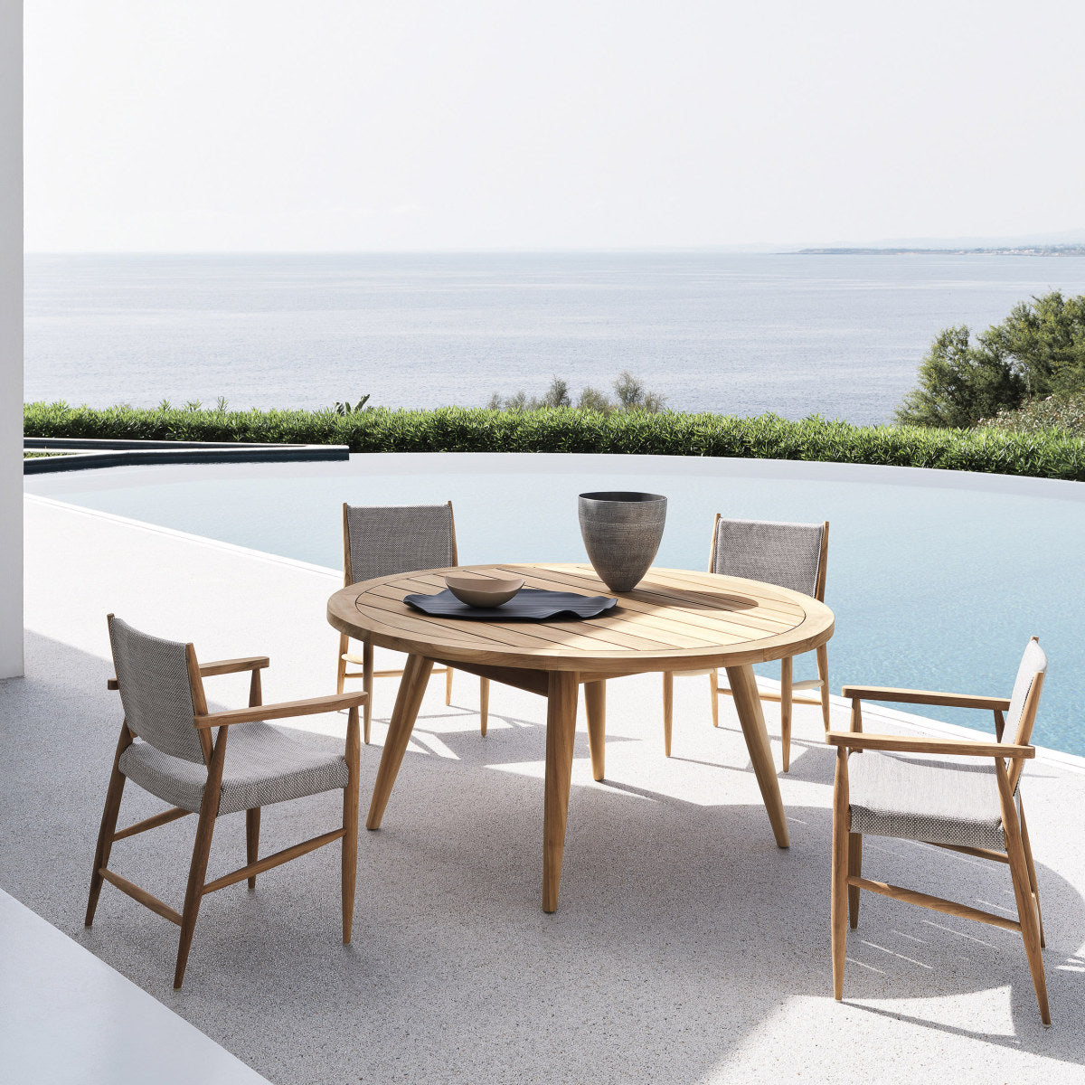 Eidos 136 Dining Table (Round)-Gervasoni-moderndesign.io
