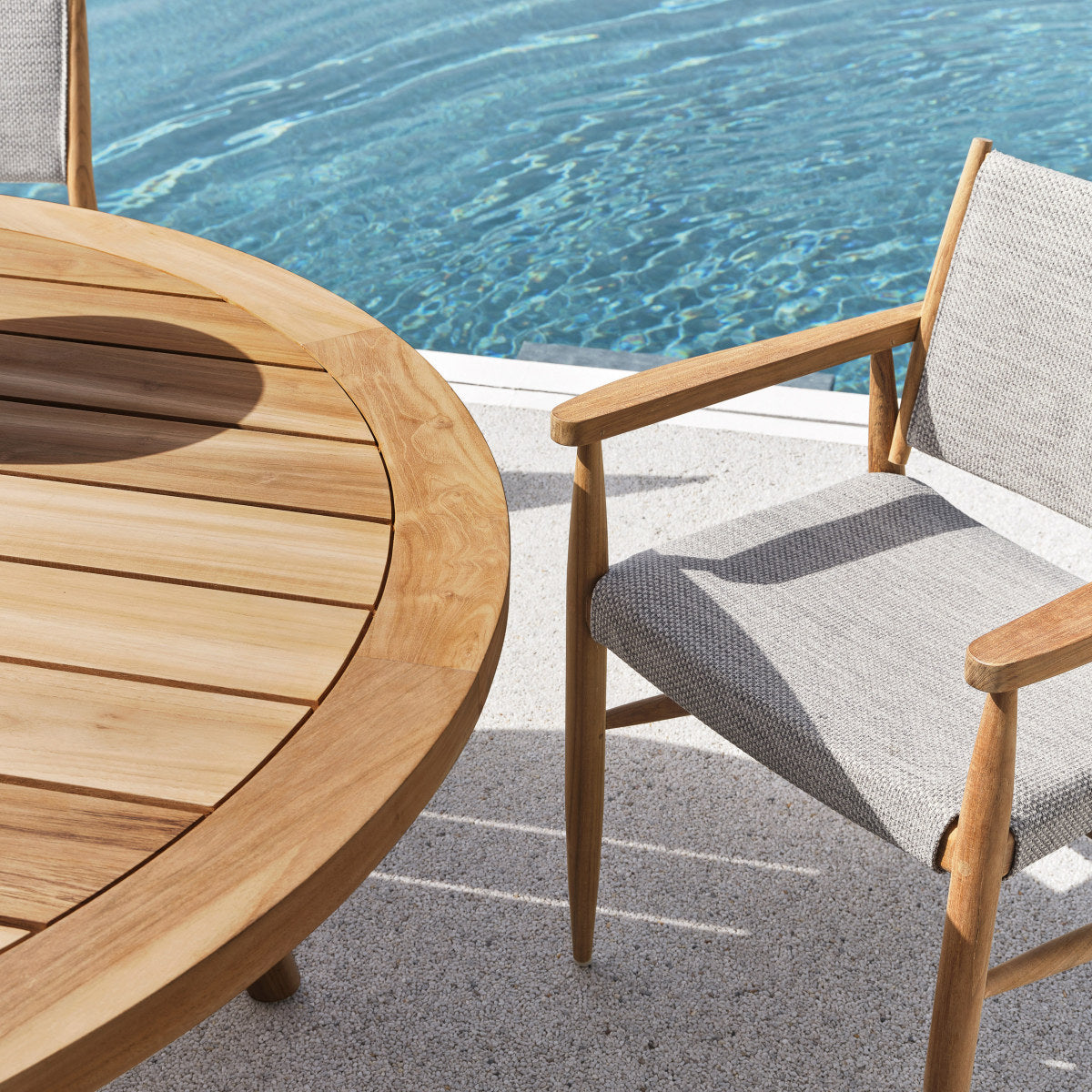 Eidos 24 Dining Chair (with arms)-Gervasoni-moderndesign.io