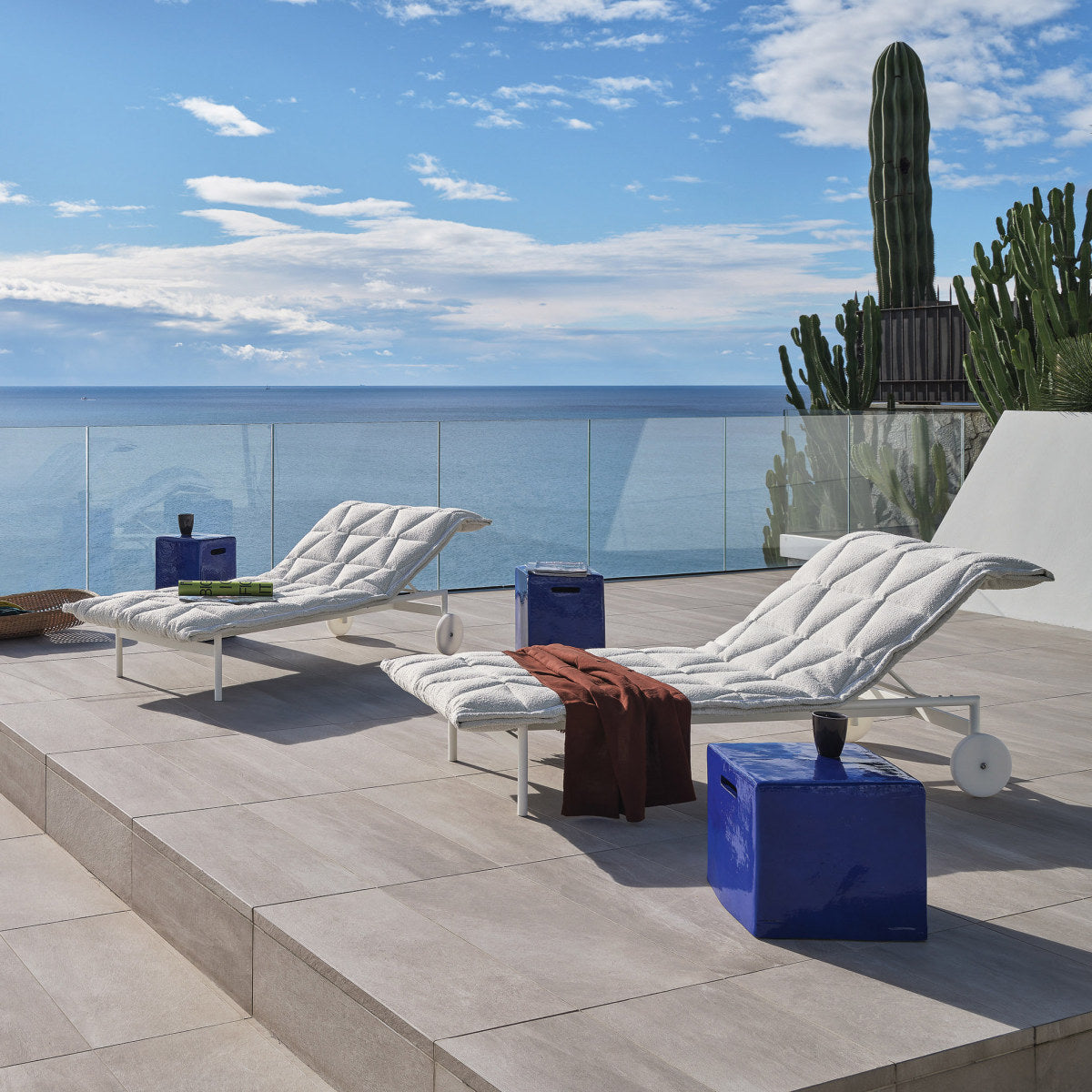 Flair 83 Sunlounger-Gervasoni-moderndesign.io