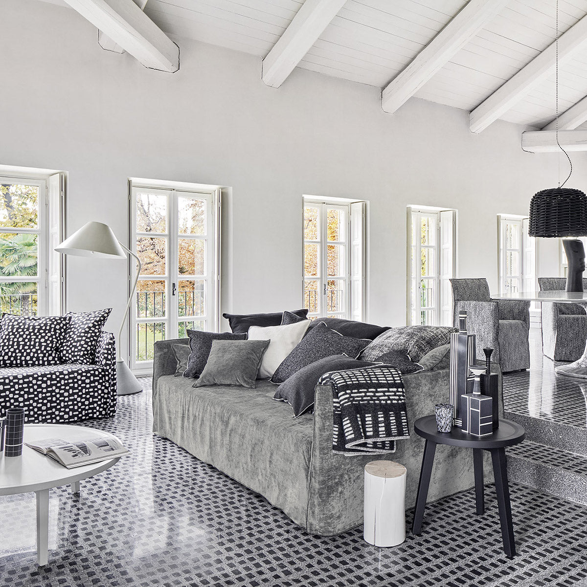 Ghost 16 Sofa-Gervasoni-moderndesign.io