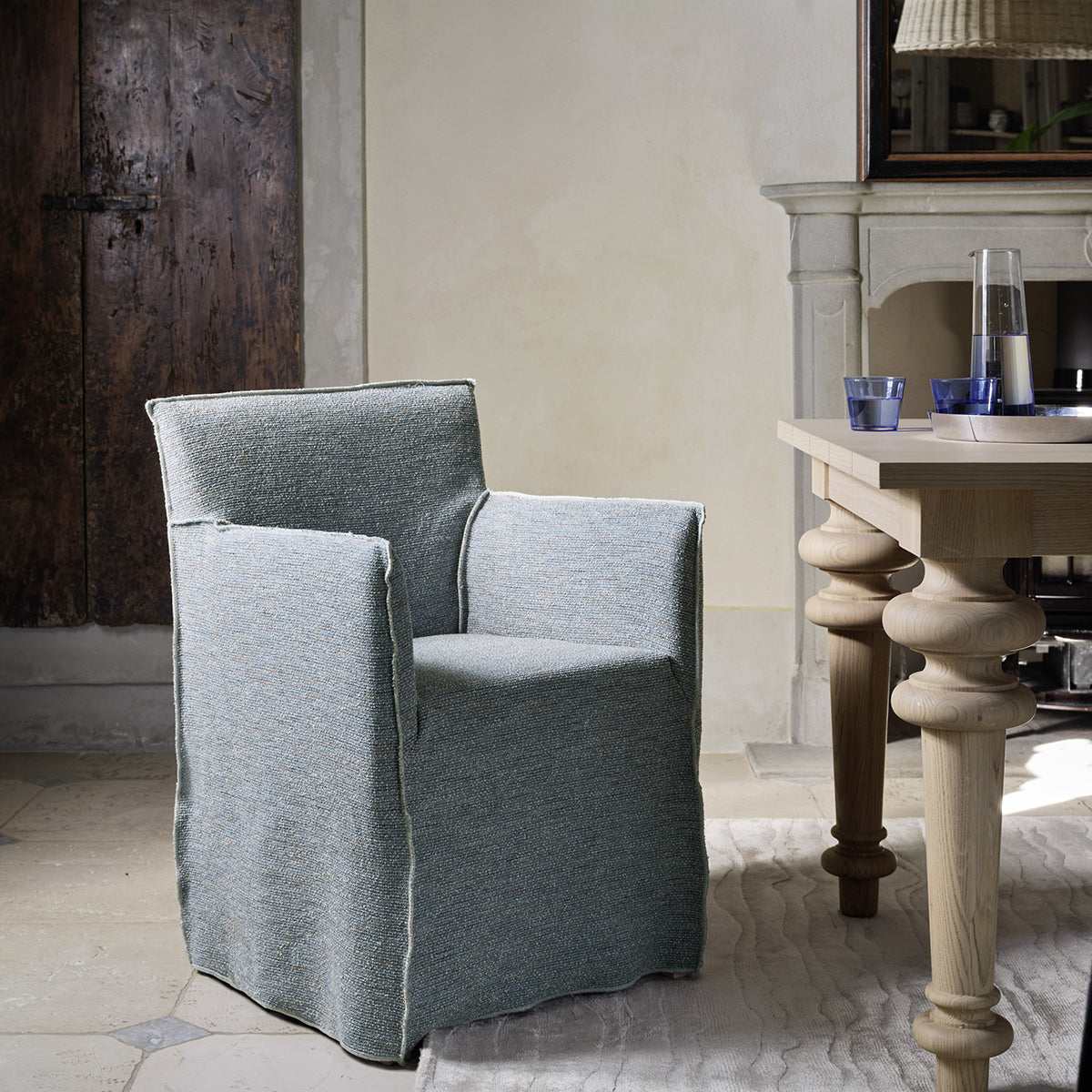Ghost 25 Dining Chair (with arms)-Gervasoni-moderndesign.io