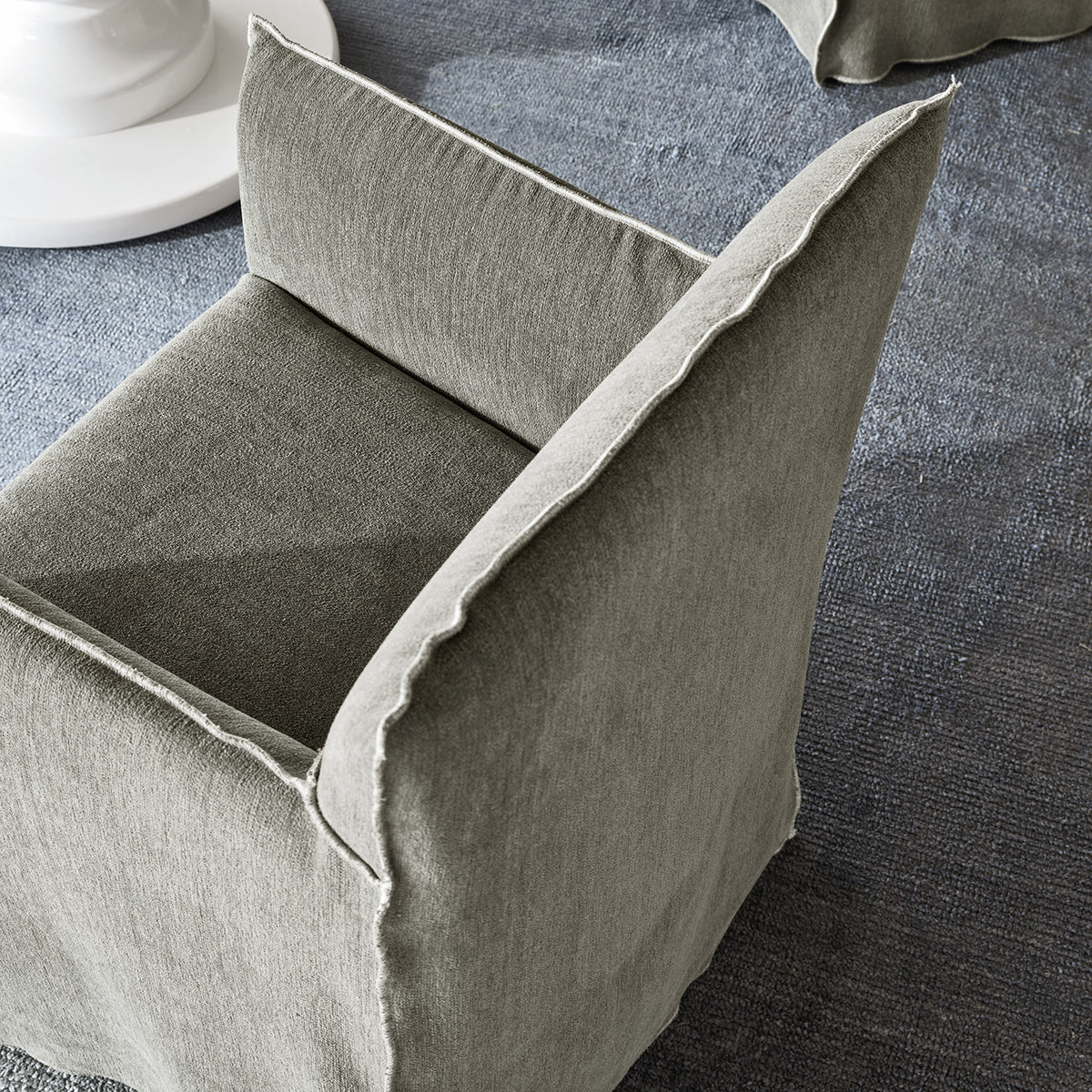 Ghost 25 Dining Chair (with arms)-Gervasoni-moderndesign.io