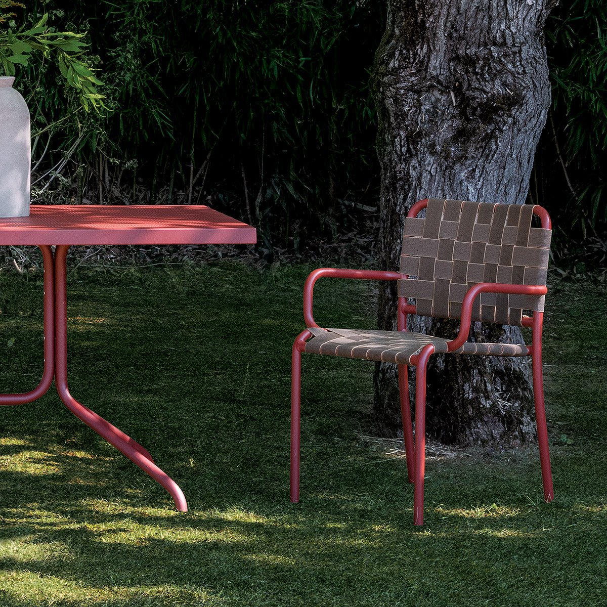 InOut 824 Dining Chair (with arms)-Gervasoni-moderndesign.io