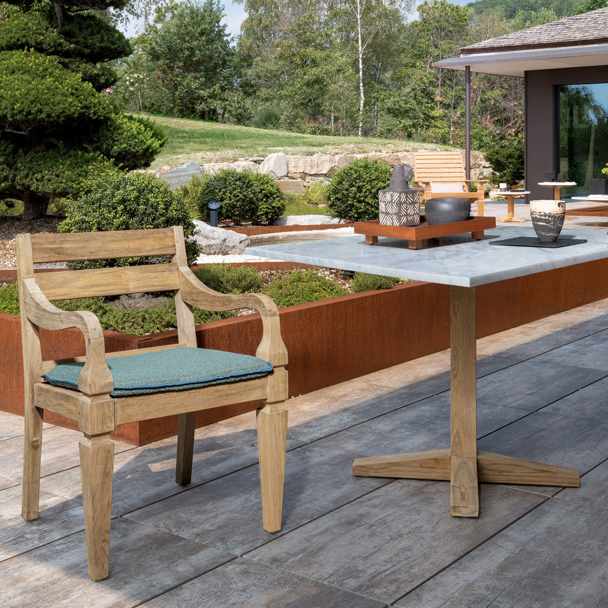 Jeko 24 Dining Chair (with arms)-Gervasoni-moderndesign.io