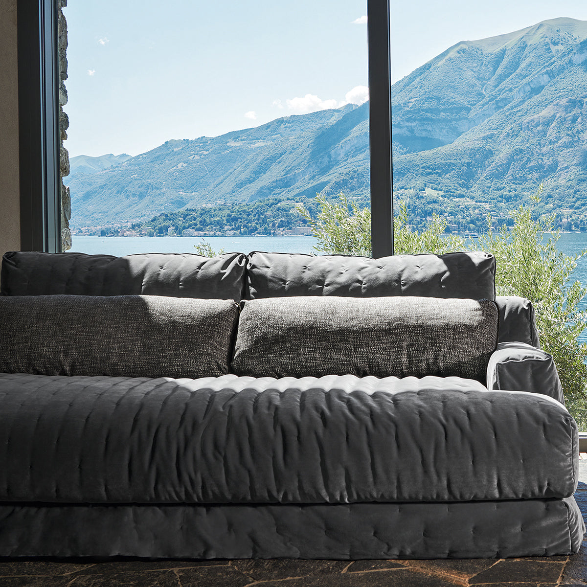 Loll 16 Sofa-Gervasoni-moderndesign.io