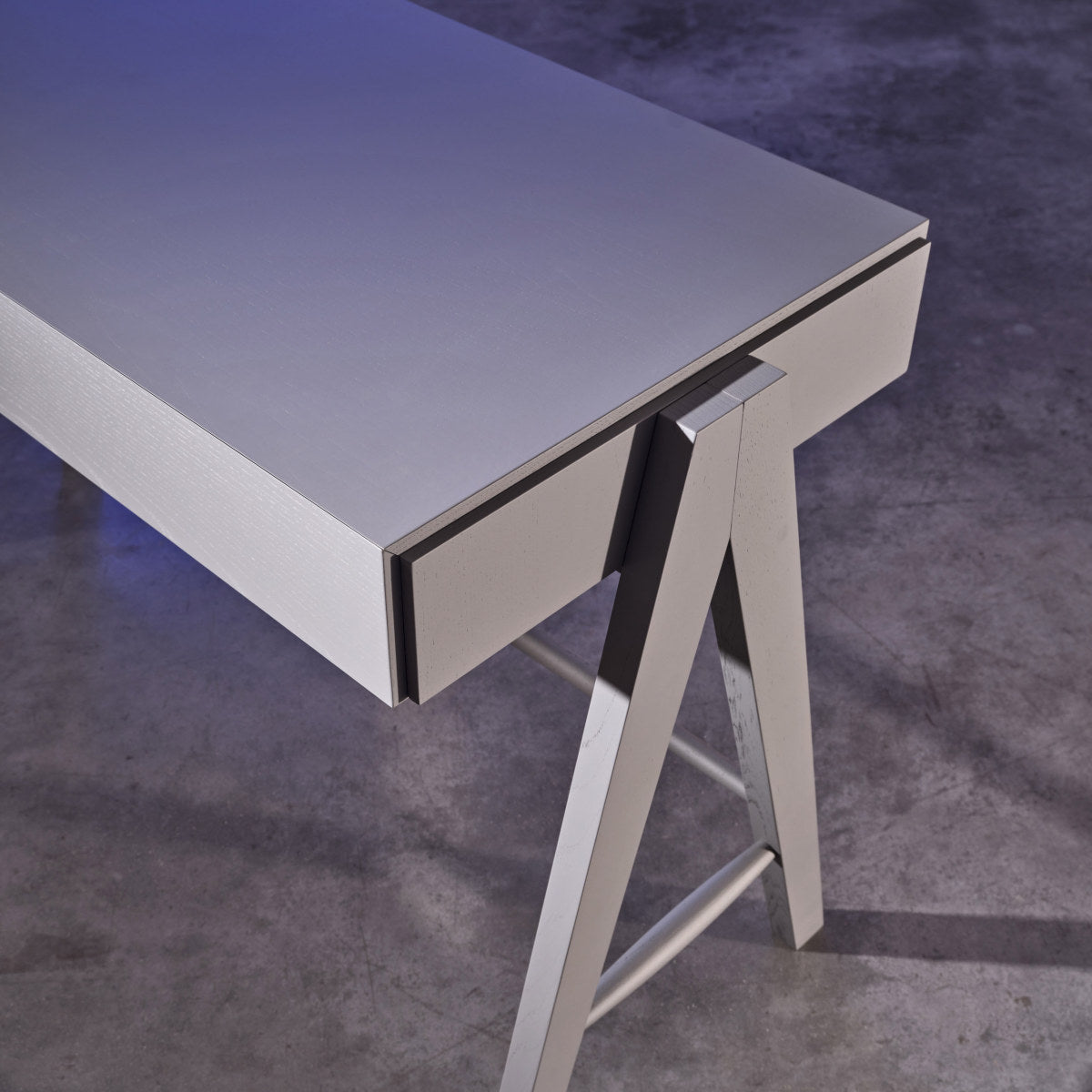 Pier 60 Desk-Gervasoni-moderndesign.io