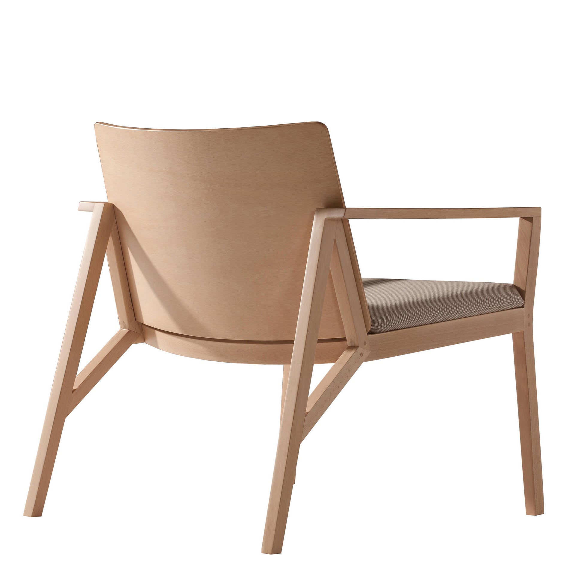 Marta Armchair-Capdell-moderndesign.io