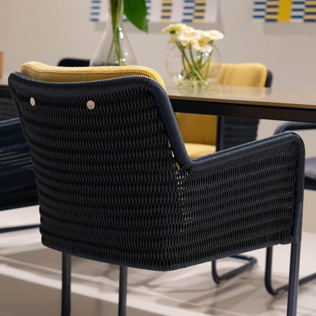Art D43 Dining Chair (With Arms)-Tecta-moderndesign.io