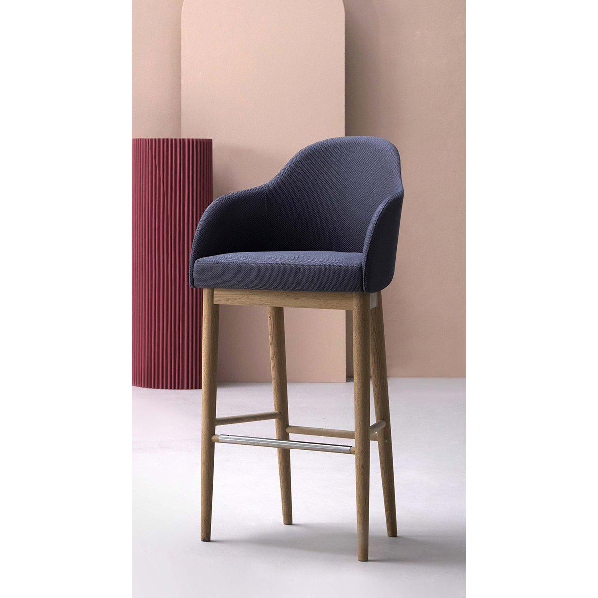 Greta SG SCL (Arm)-High Stool (with arms)-Accento