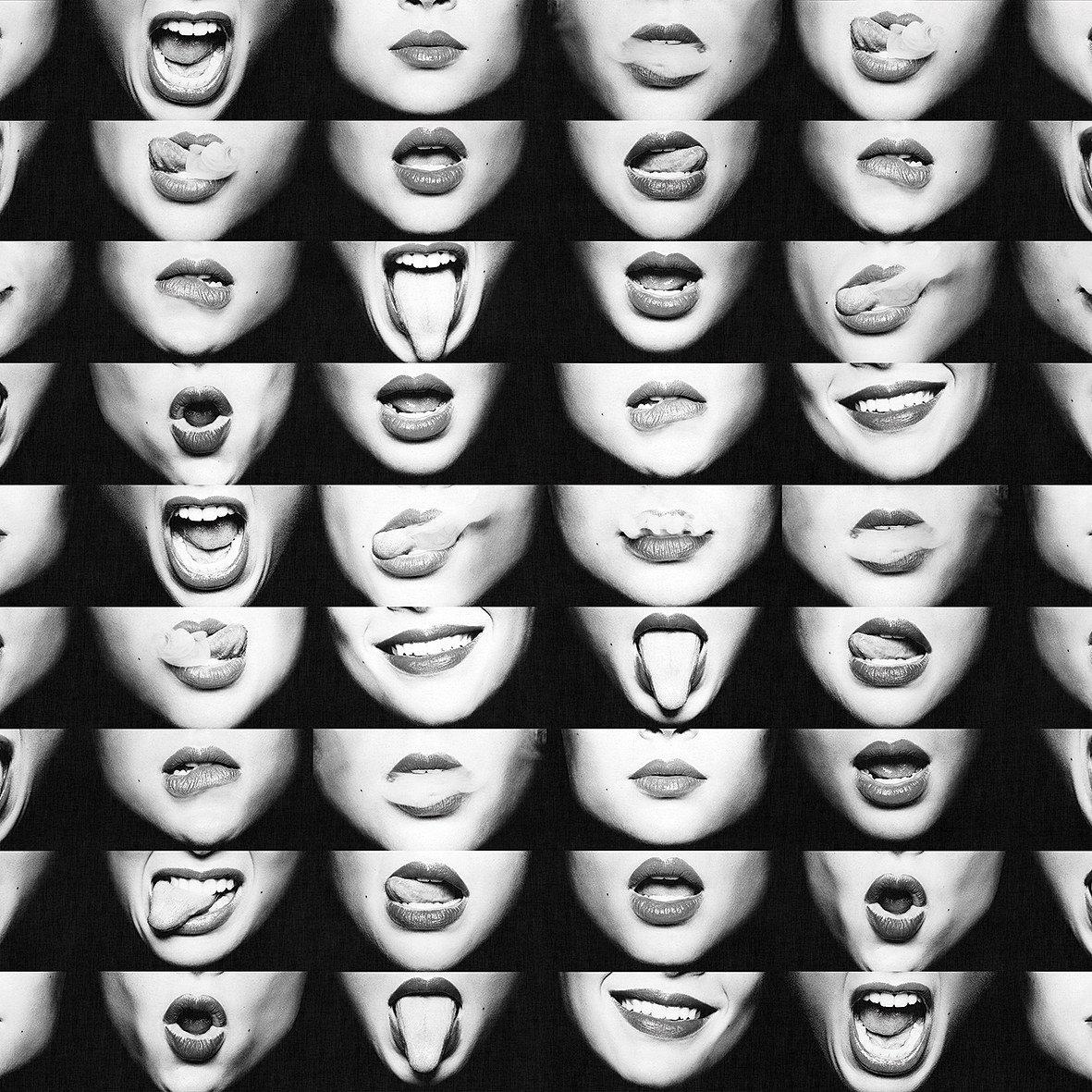 Lips-Digital Wallpaper-London Art-Grey-18077-02